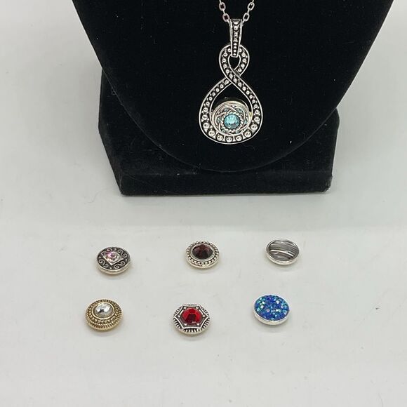 Elegant Silver Toned Pendant Necklace with Interchangeable Charms - Picture 4 of 5